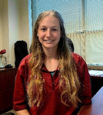 Photo of Hayley Holmes