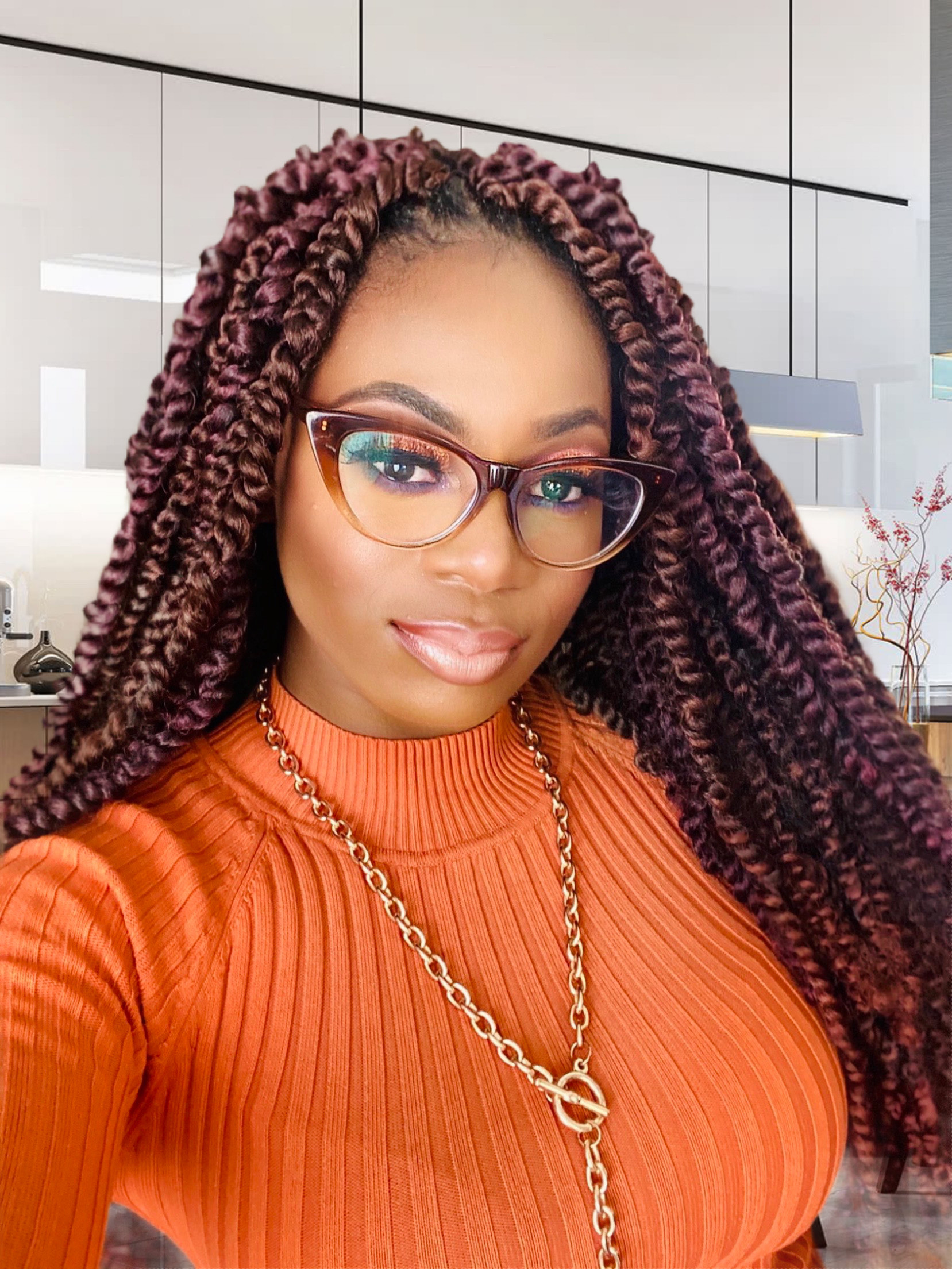 Kimberly Mitchell takes a selfie!