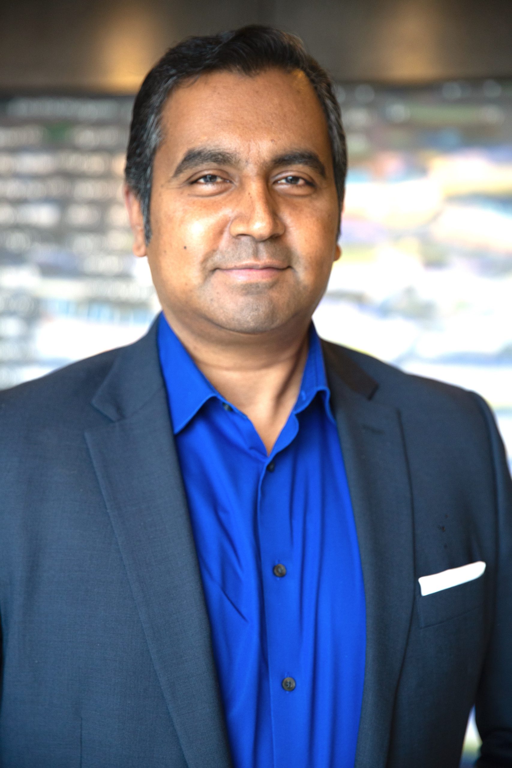 Professional photo of Santosh Srinivasaiah.